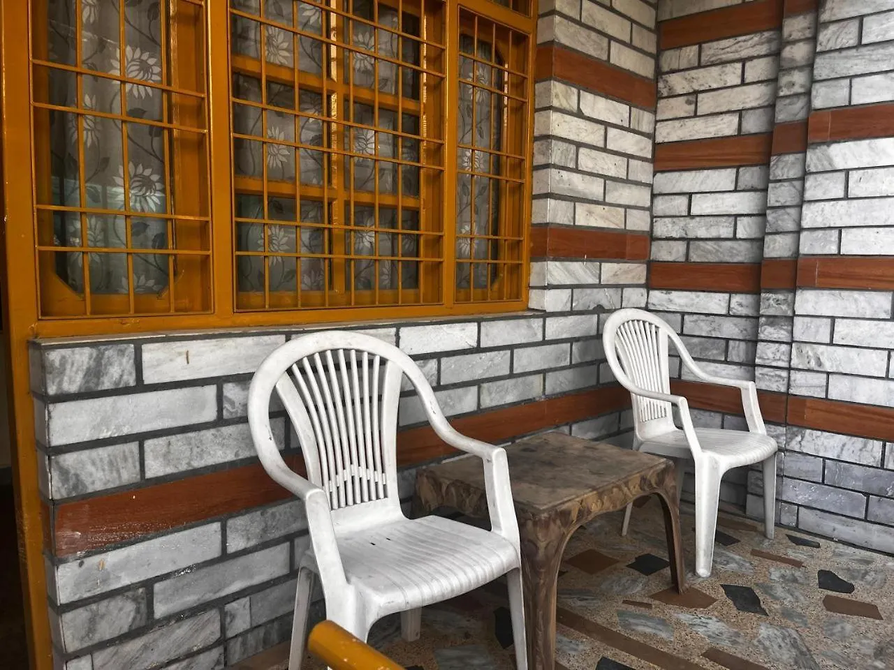 فندق Selfie Roll Guest House مونار