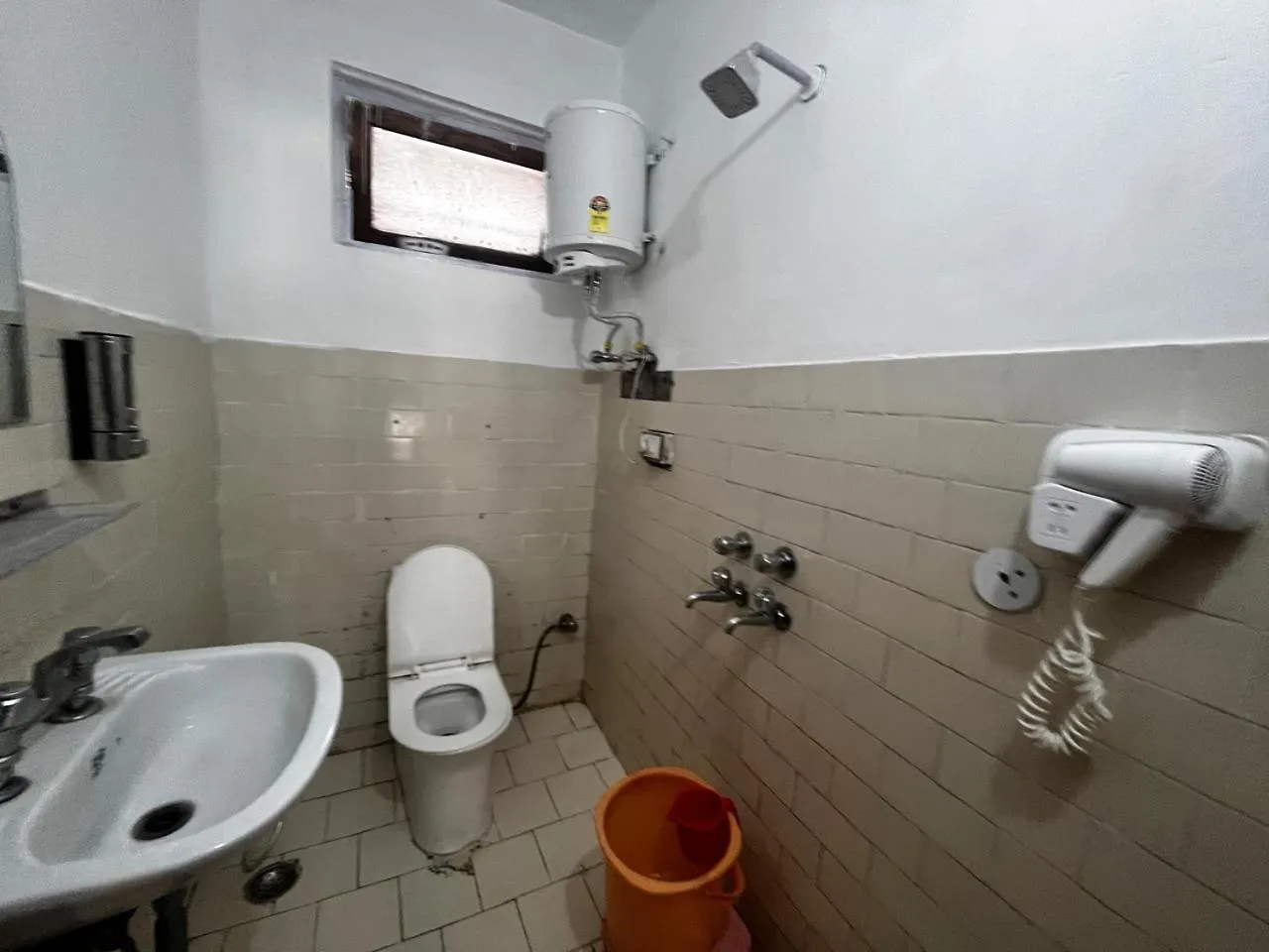 Selfie Roll Guest House مونار